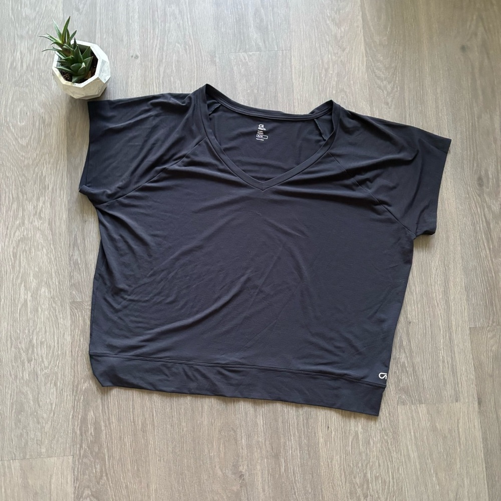 GapFit Black V-Neck Cinch Waist T-Shirt